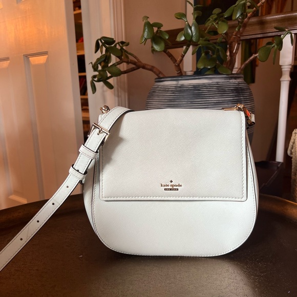 Kate Spade Cream Crossbody Bag - Picture 1 of 9